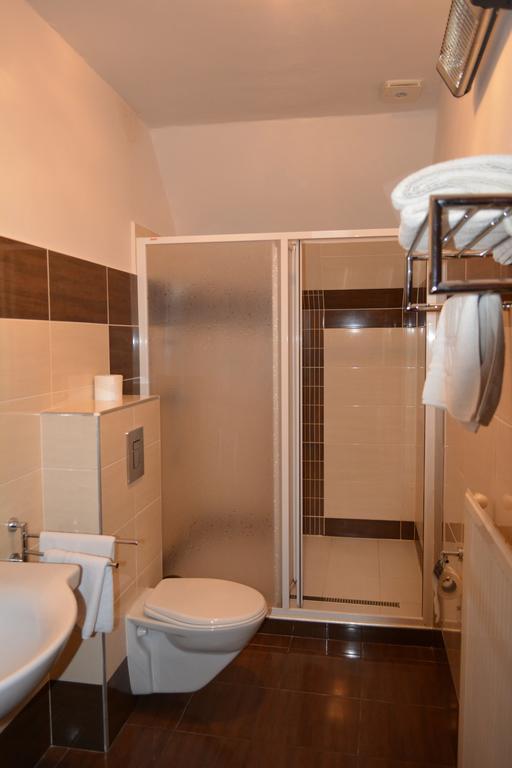 Hotel Koruna Karlštejn Habitación foto