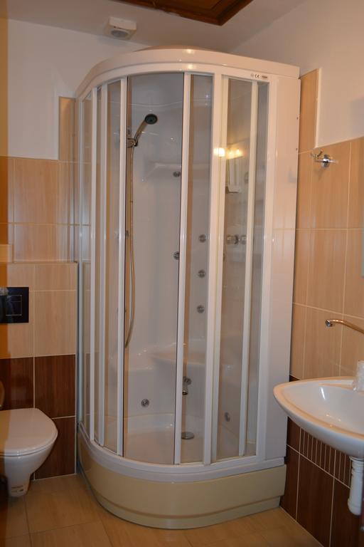 Hotel Koruna Karlštejn Habitación foto